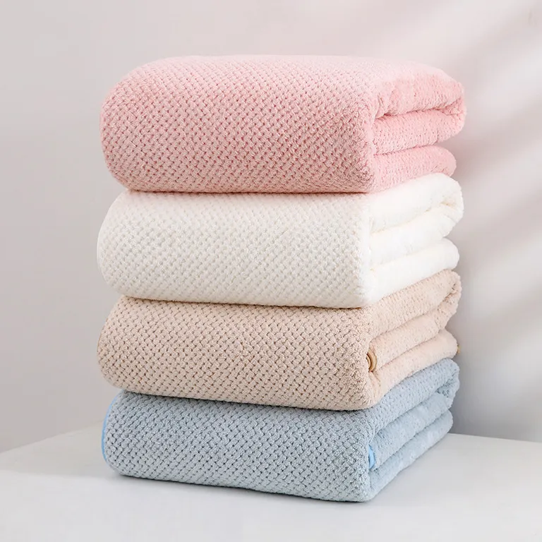 pineapple bathroom towels<!--[